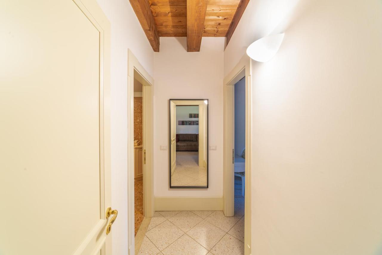Youatmolino Canal View Apartment Venecia Exterior foto